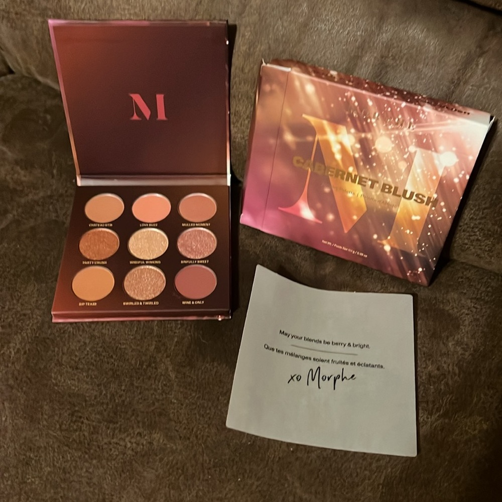 Morphe Cabernet Blush Artistry Pallette